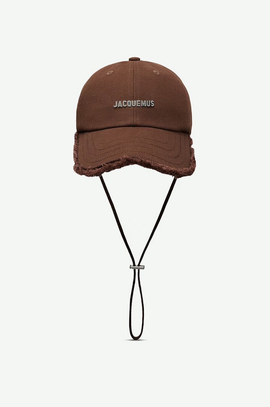 Jacquemus Copricapi, berretti & cappellini: 100% ORIGINAL JACQUEMUS HIKING BASEBALL CAP – Nuovo (secondo la descrizione) da Küssnacht am Rigi venduto da Grittibaenz 1