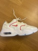 Nike Air Max Sneaker 40.5, neu und ungetragen