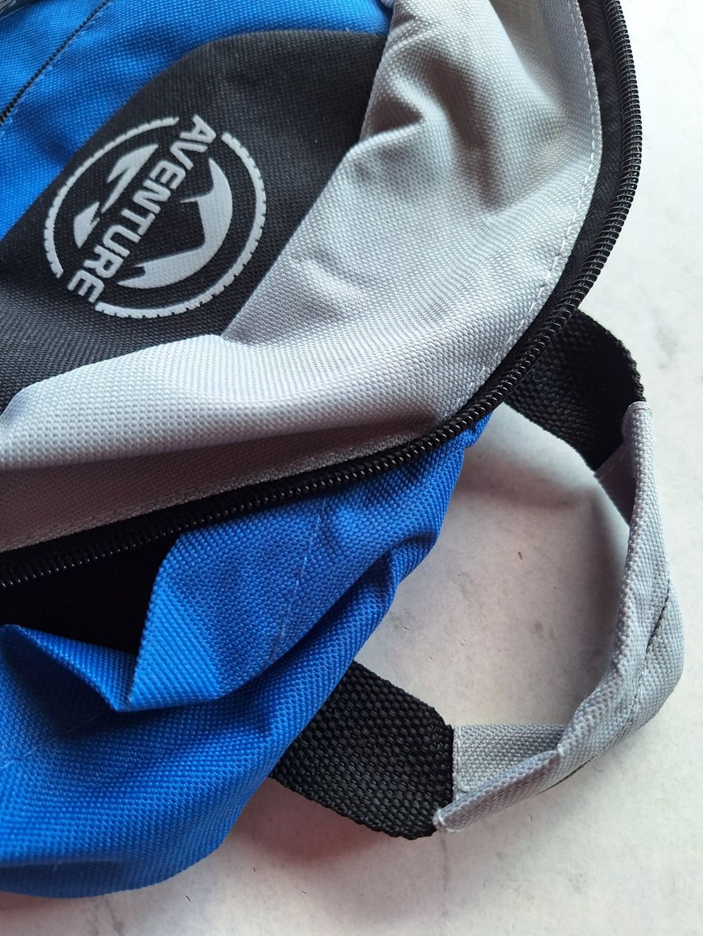 Zaini: AVENTURE SPORTRUCKSACK BLAU – Nuovo (secondo la descrizione) da Huttwil venduto da Kunterbuntli 3