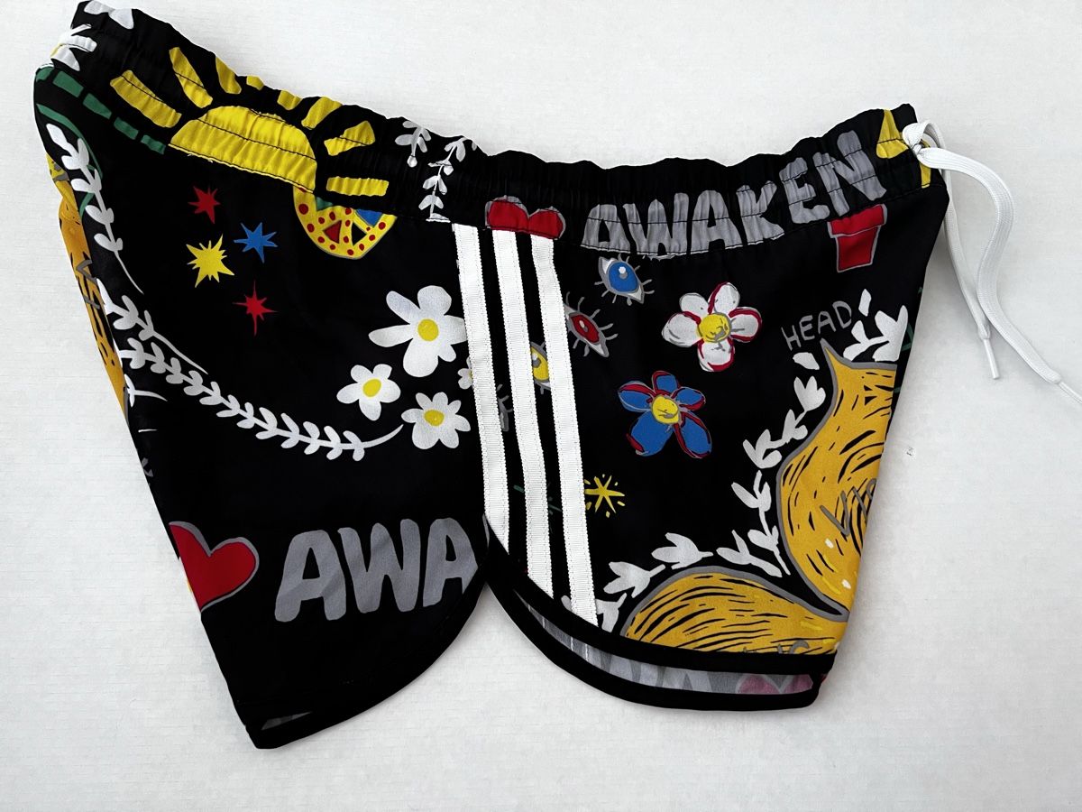 Adidas Pantaloni: Adidas Pharrell Williams Shorts M – Usato da Lausanne venduto da Nat_Sha 2