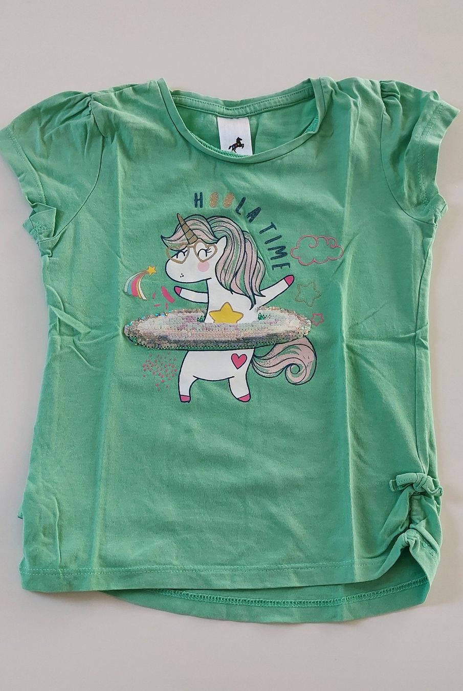 Camicette, T-shirt & Top: TSHIRT  |  BAUMWOLLE  |  EINHORN PAILLETTEN  |  Gr. 116 – Usato da Oberweningen venduto da Feindesign 1