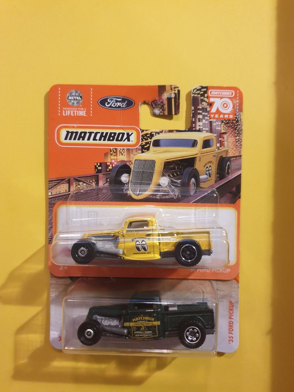 Matchbox Modellini d'auto: 2 x Matchbox '35 FORD PICKUP – Nuovo e nell'imballaggio originale da Oftringen venduto da Rotor