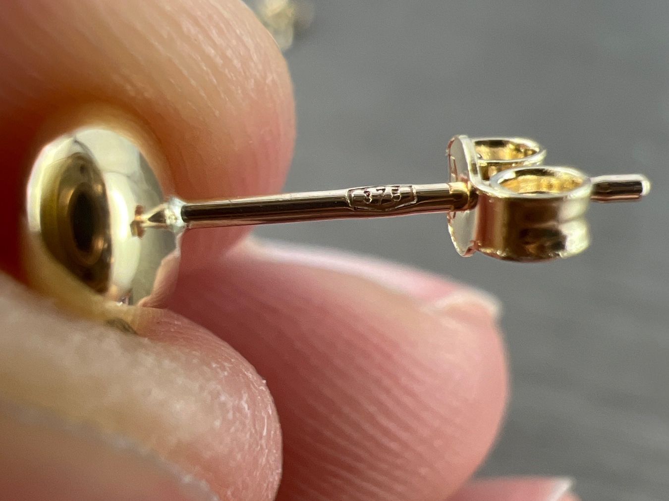 Ohrringe & -stecker: Ohrstecker 375 Gold – Gebraucht aus Niederuzwil von leo_8857 1
