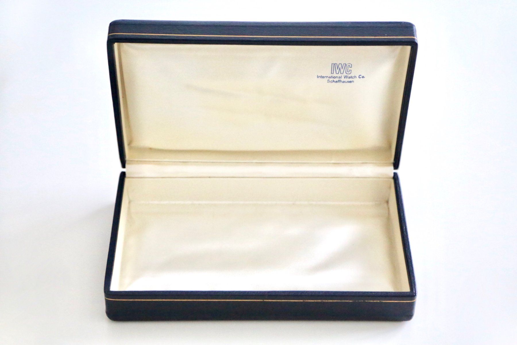 IWC Scatole porta orologi: IWC Vintage Box aus 60er Jahren – Usato da Reinach BL venduto da Han-Numismatik