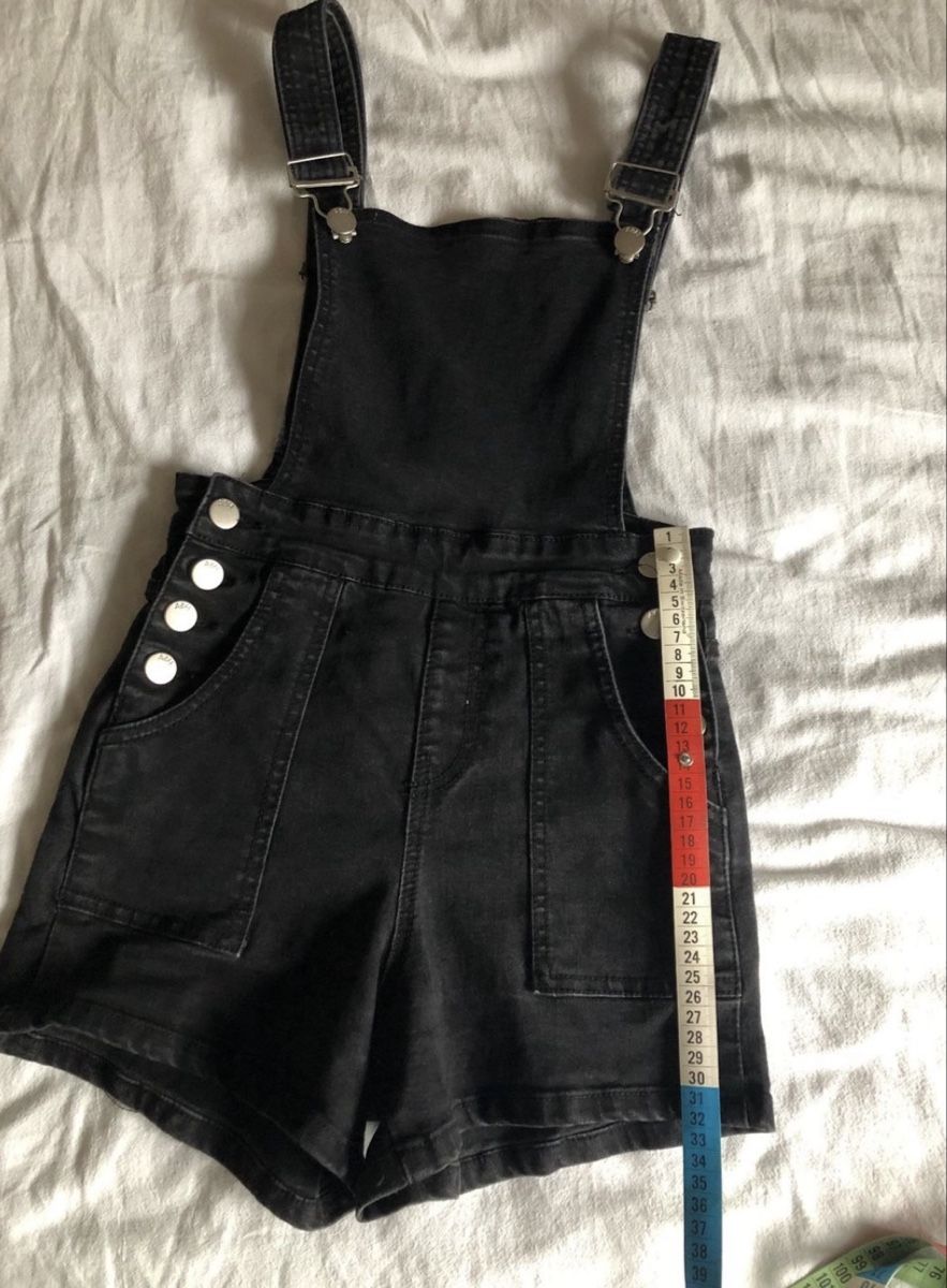 Jeans: Latzhose Kurz Jeans  – Gebraucht aus Belp von naqua5 5
