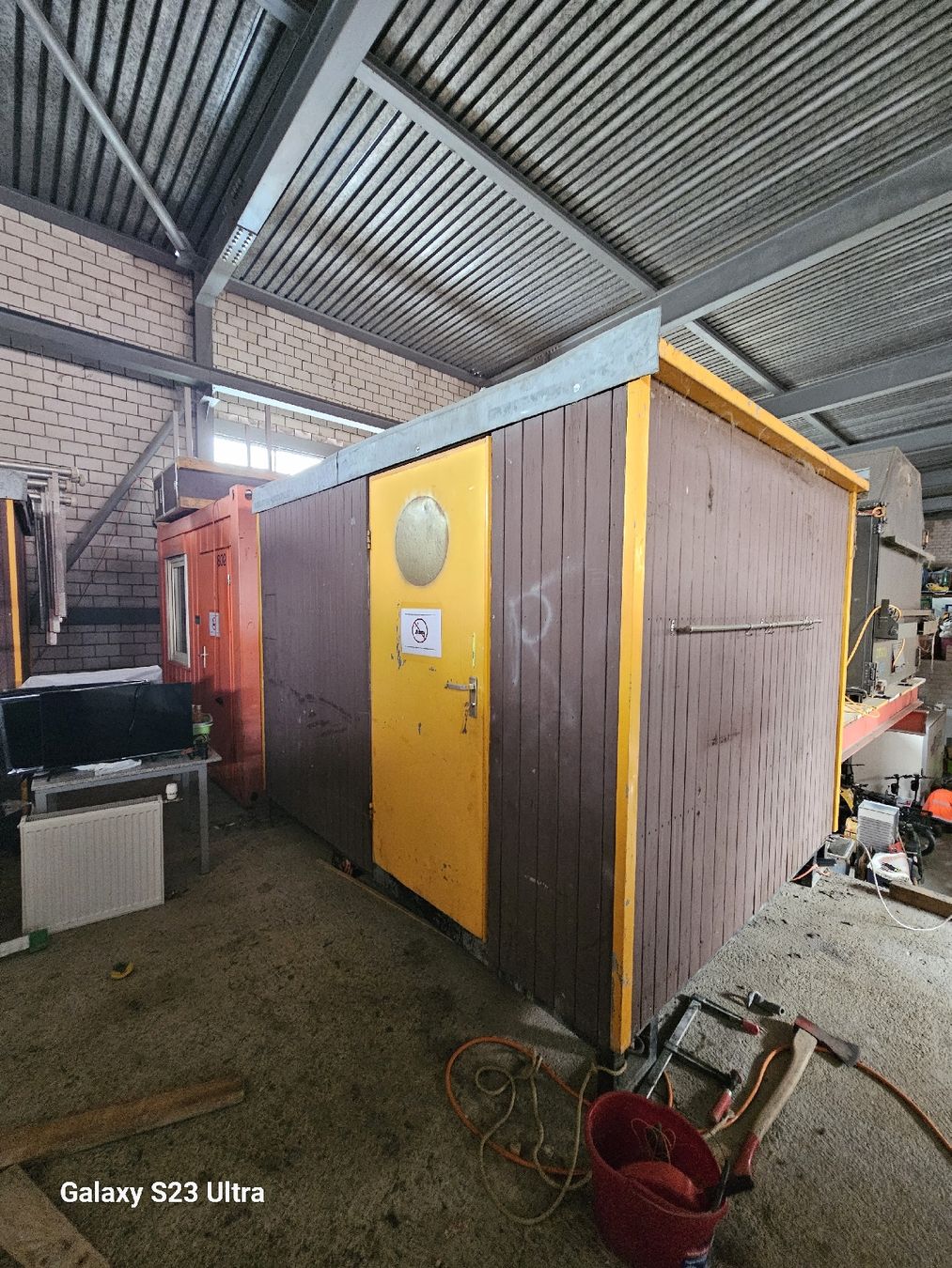 Baucontainer: Bürocontainer, Lagercontainer neu auagebaut – Gebraucht aus Zürich von adi0111