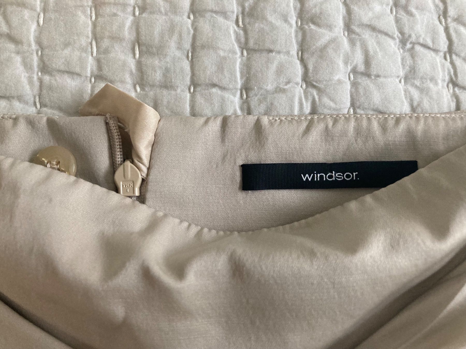 Windsor Gonne: Windsor Jupe beige – Usato da Zürich venduto da ann_ngp7 1