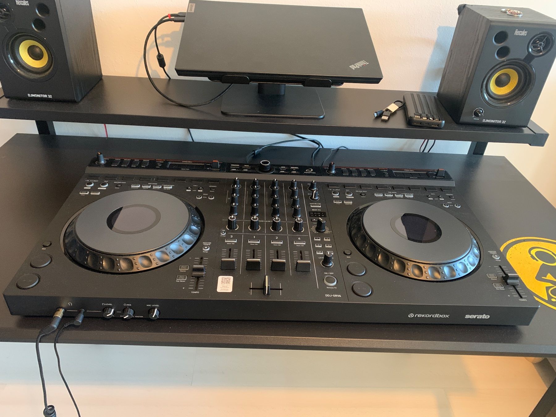 Console di mixaggio: DJ controller DDJ-GRV6 AlphaTheta – Usato da Montreux venduto da Ray_77 1