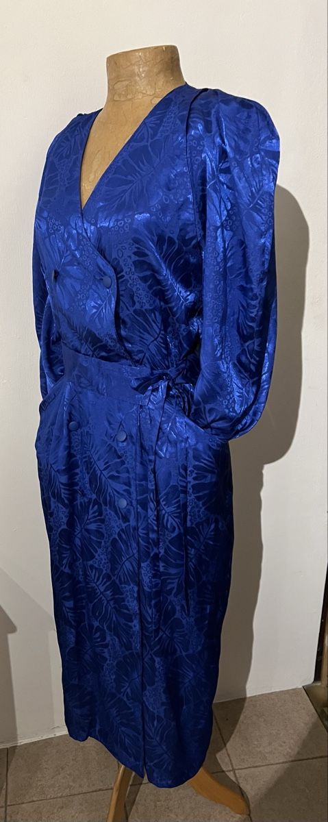 Vestiti: Robe en soie vintage  – Usato da St-Pierre-Clages venduto da ste_xk6p 6