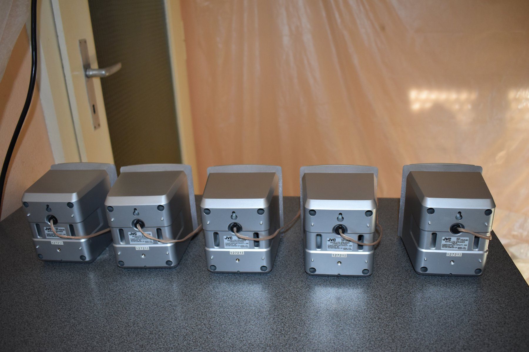JVC Home Cinema: 5 enceintes + 1 subwoofer JVC SP-THA30 – Usato da Le Locle venduto da skycomputer 3