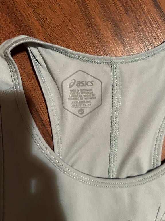 T-Shirts: Asics Tanktop – Gebraucht aus Buttisholz von Katja_H 1