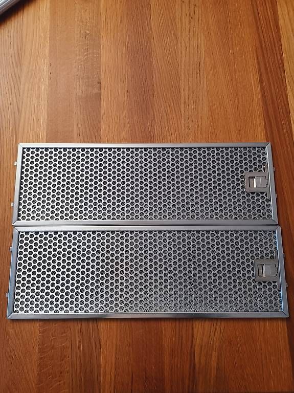 Cappe di aspirazione:  Dampfabzug Filter  NEUE  – Usato da Wallisellen venduto da dan_g9vc