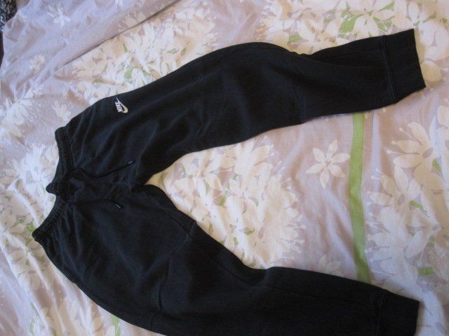 Nike Completi, tute sportive e funzionali: Nike-Trainingsanzug – Usato da Ehrendingen venduto da spanky11 2
