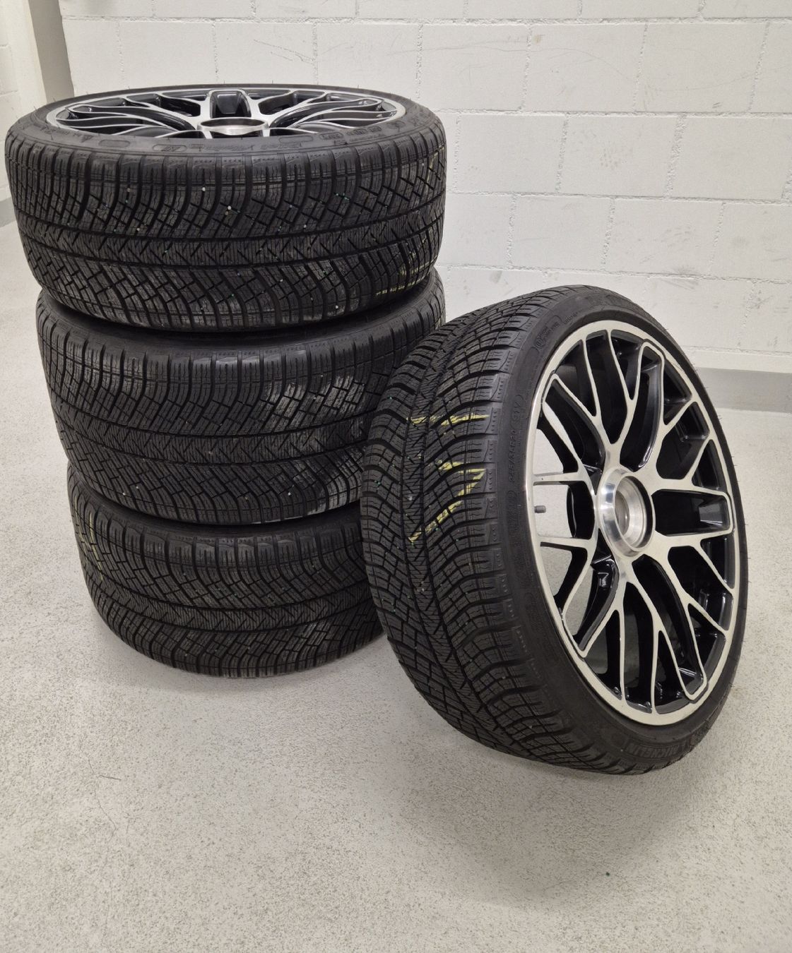 Porsche Pneumatici & Ruote complete: AB 1 CHF Porsche Kompletträder 20" – Usato da Zürich venduto da Luxemburgerli88 2