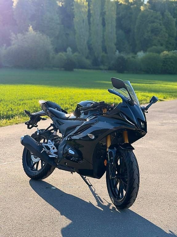 Strada: YAMAHA YZF-R 125 ABS – Usato da Fahrwangen venduto da kry_5kbd