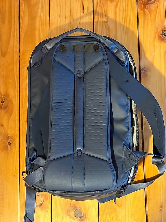 Peak Design Zaini: Peak Design Travel Backpack 30L - blau – Usato da Riehen venduto da Pkilly 1