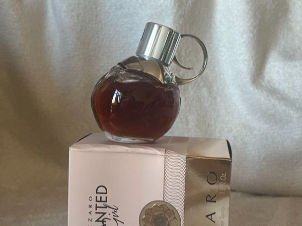Bulgari Profumi & Eau de Toilette: Azzaro Wanted Girl 50 ml – Usato da Büren an der Aare venduto da aluxa2005 2