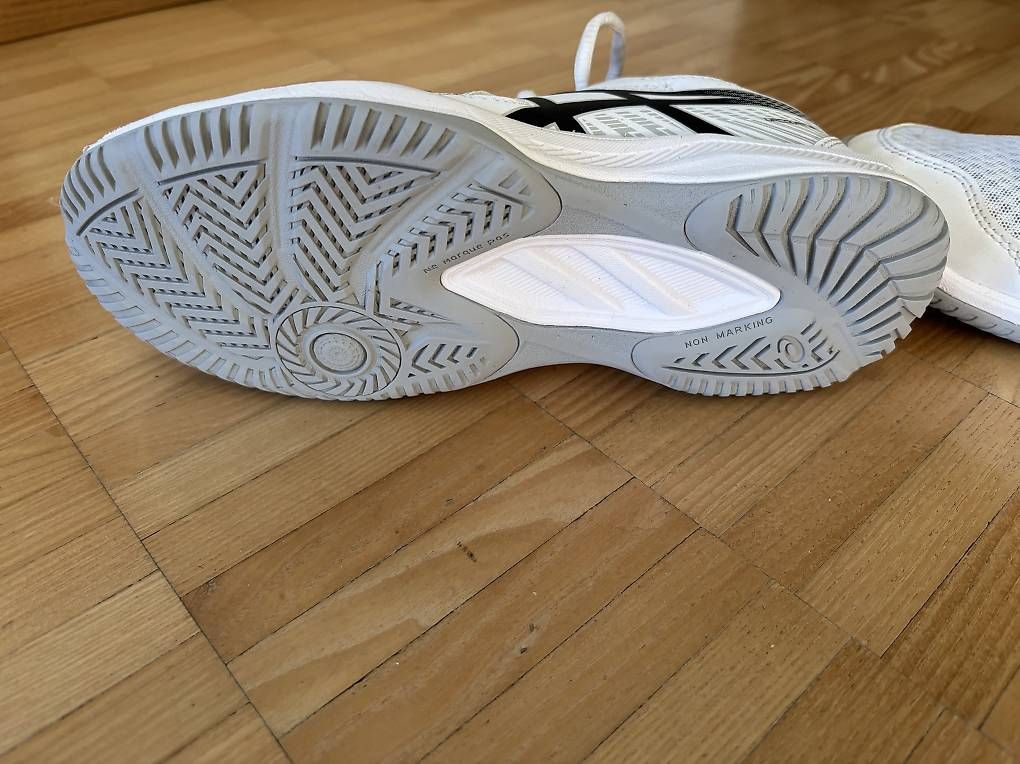 Herrenschuhe: Asics-Hallenturnschuh Gr. 38 – Gebraucht aus Wangen ZH von est_bjr5 2