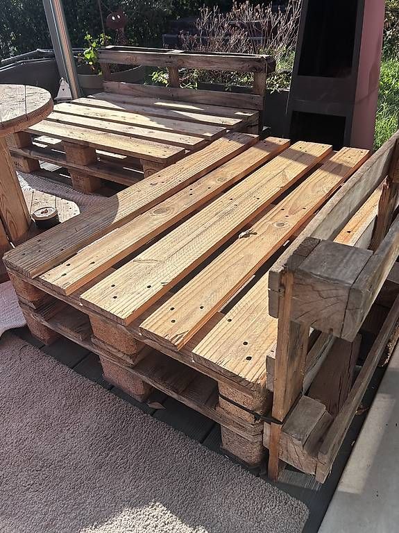Pallets: Palette in legno – Usato da Pura venduto da Nasino