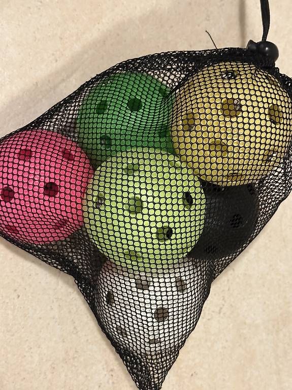 Giocattoli: Children's floor ball set – Usato da Crassier venduto da CocoChill 1