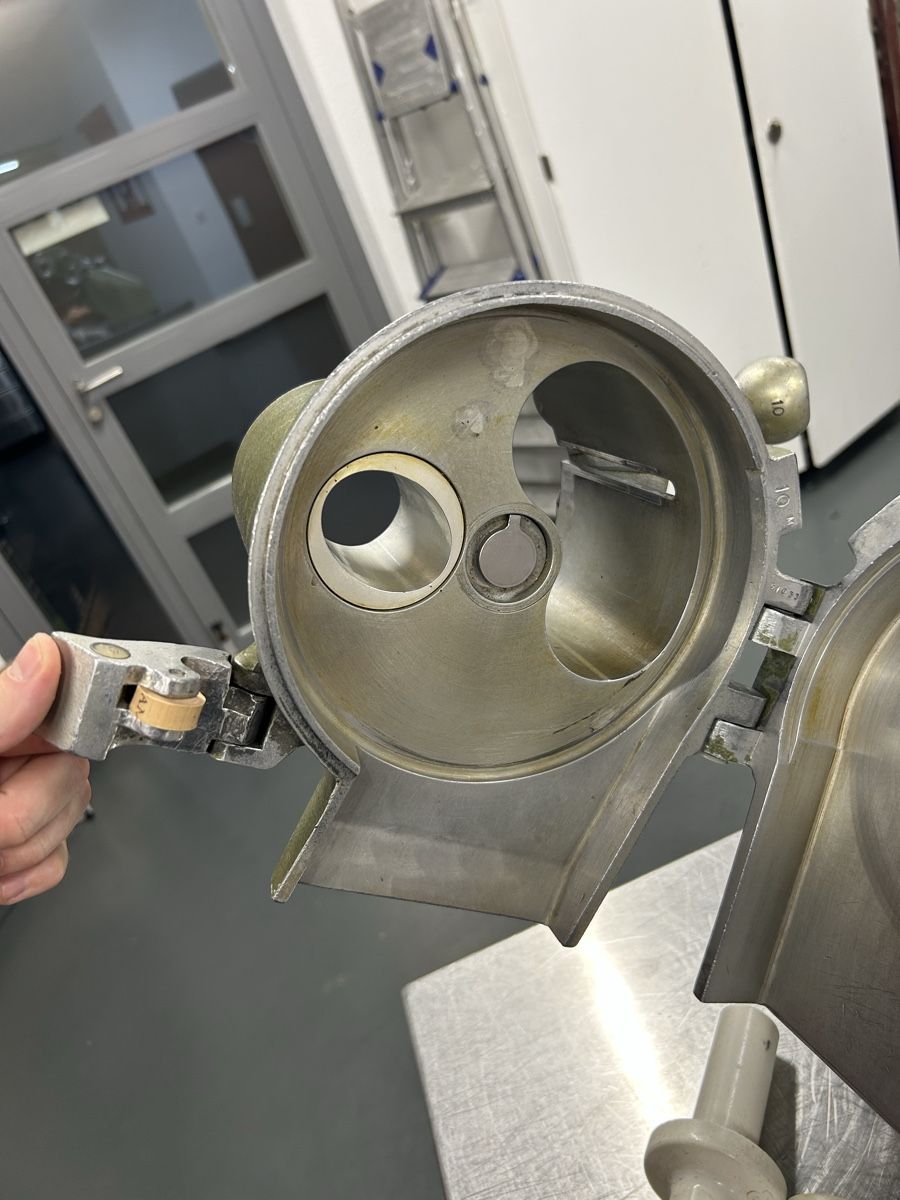 Brunner Anliker Appareils de cuisine: Anliker Maschine – D'occasion à würenlingen par ala_6sgw 5