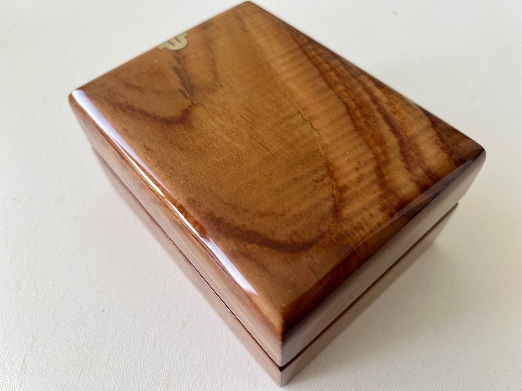 Maurice Lacroix Orologi: MAURICE LACROIX Série Limitée Precious wood box + outerbox – Usato da Mont-sur-Lausanne venduto da vmi_ym5l 5