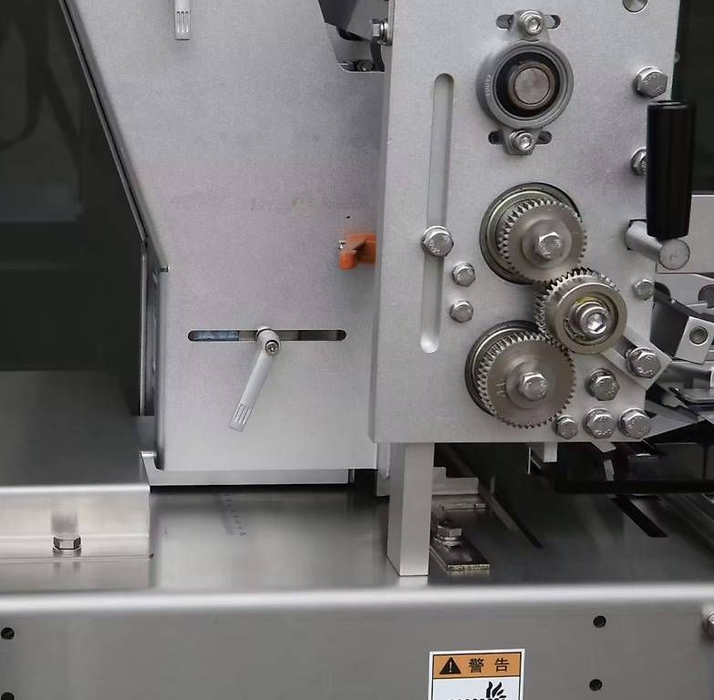 Alle Maschinen: Zellophan-Verpackungsmaschine – Gebraucht aus Zürich von ismailmohamed88 3