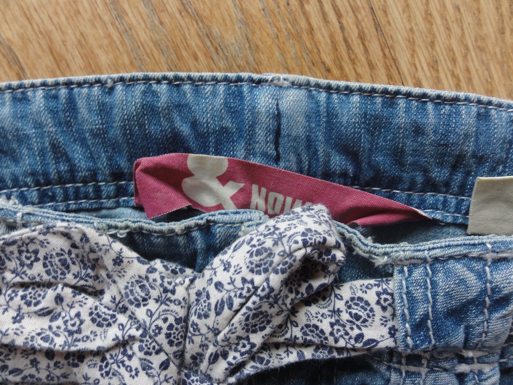 H&M Pantaloni: coole Jeans Gr. 98 – Usato da Riedholz venduto da Taweva 2