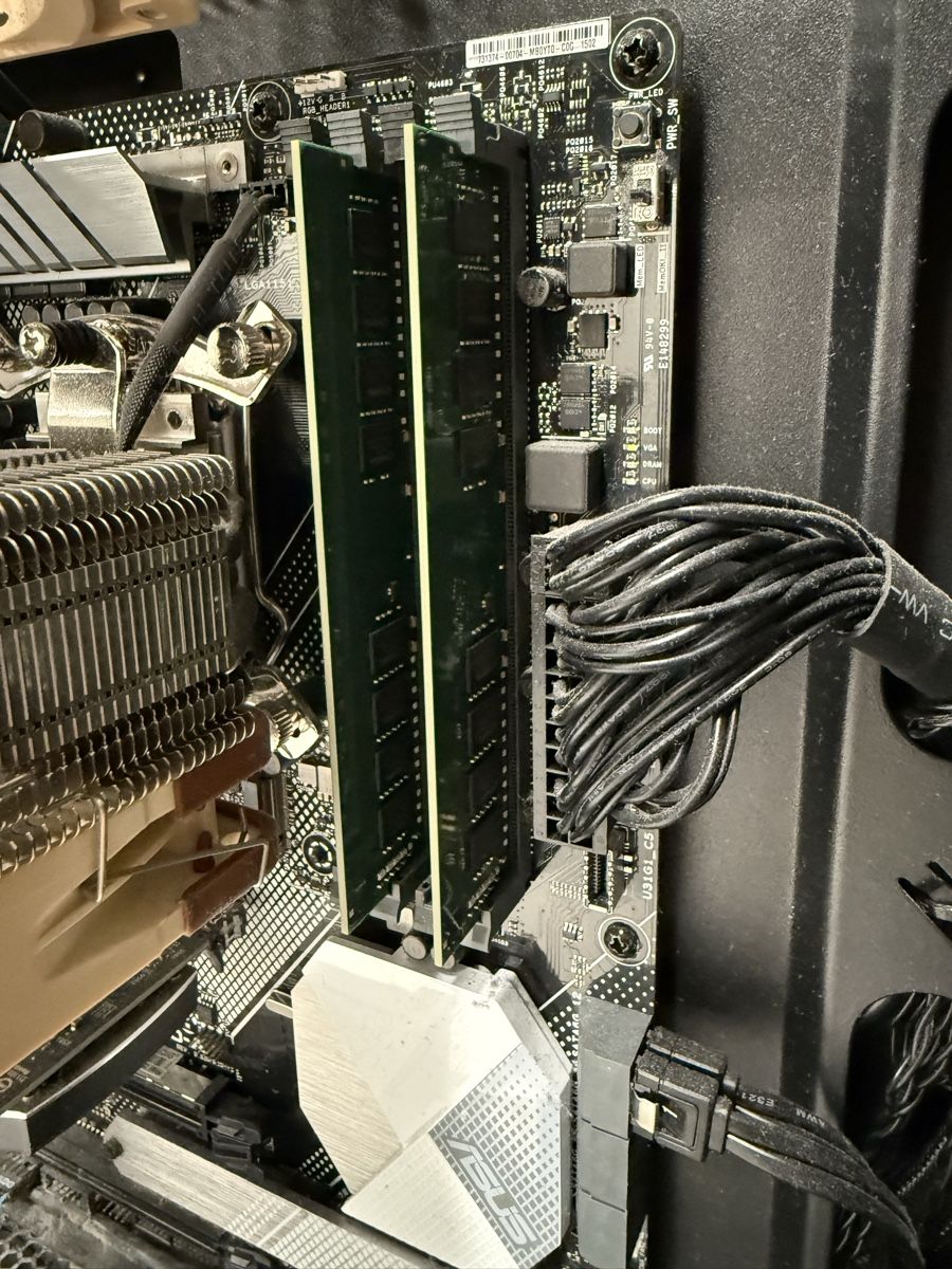 Corsair PC: Desktop PC(s) Dalco – Usato da Zürich venduto da Hazii 6