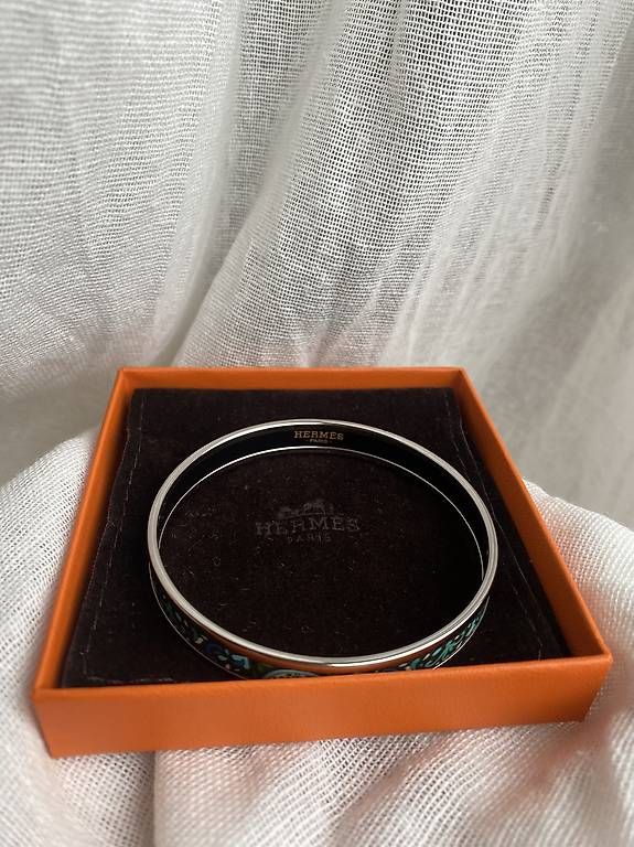 Hermès Bracciali & Braccialetti: Hermès Emaille Armreif - NEU, Originalverpackt – Usato da Zürich venduto da yam_yg9r 1
