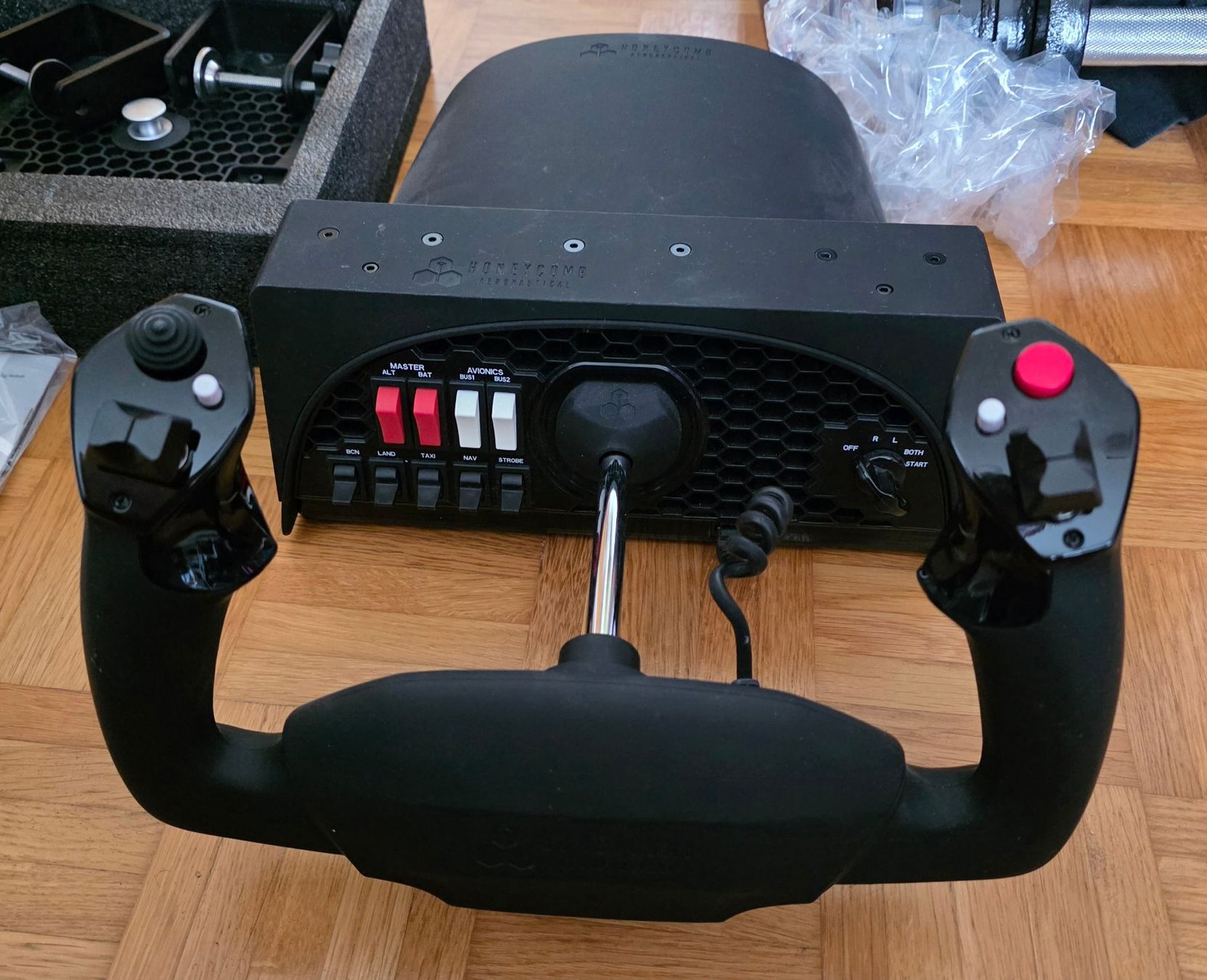 Honeycomb Controller: Verkaufe Honeycomb Alpha Flight Controls, Yoke – Usato da Trachslau venduto da fahutra 2