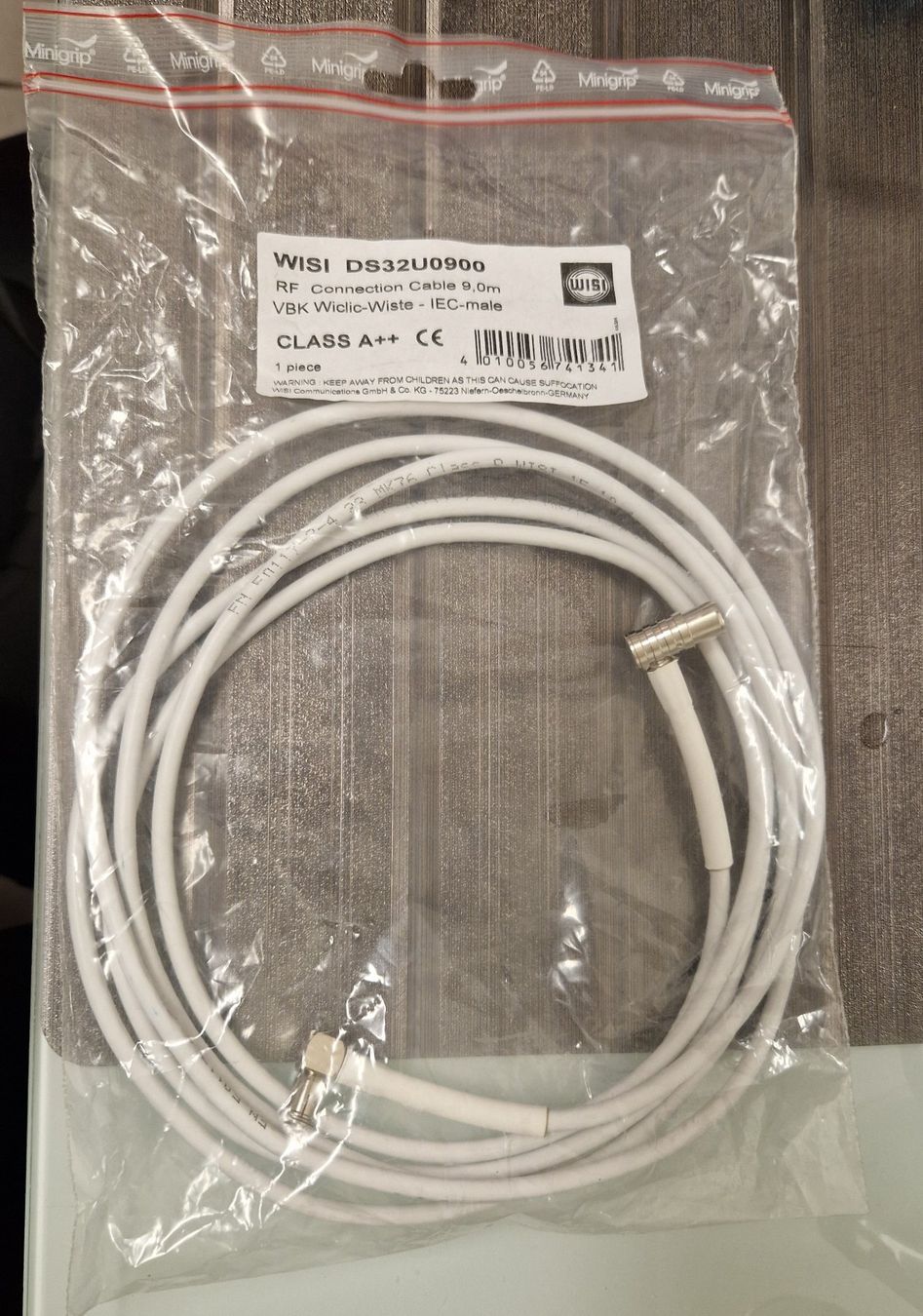 Cavi: Wisi Connection Kabel 9.0m D32U0900 Neu!! – Nuovo e nell'imballaggio originale da Zürich venduto da sirstians000