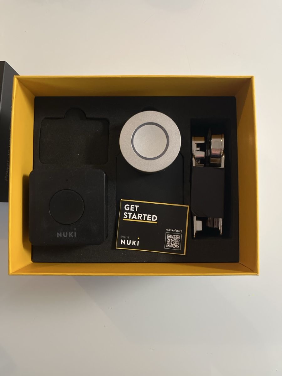 Nuki Lucchetti: Nuki Smart Lock 2.0 Combo - Inkl.Bridge, Power Pack & Opener – Nuovo (secondo la descrizione) da Dübendorf venduto da Den_777 1