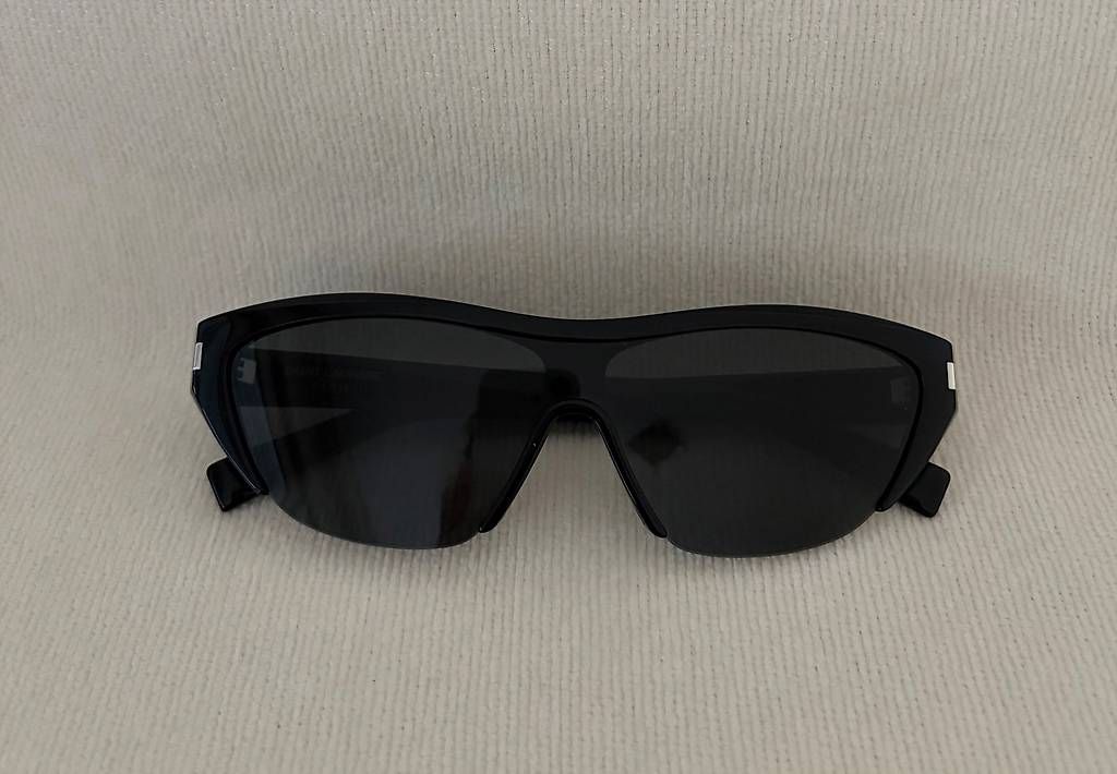 Saint Laurent Brillen & Gläser: Saint Laurent Eyewear black – Gebraucht aus Luzern von Chiara.9