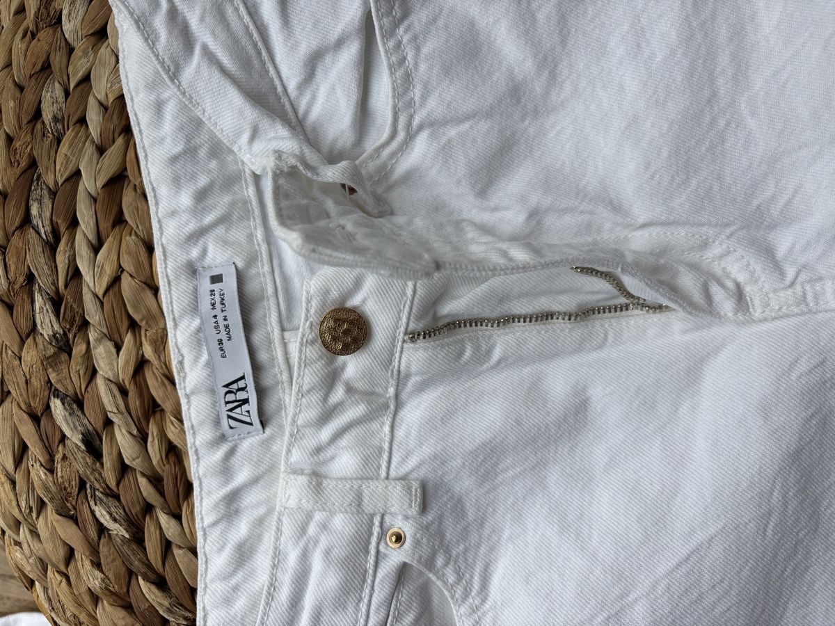 Zara Jeans: Jean Blanc Zara Taille 36  – Nuovo (secondo la descrizione) da Vevey venduto da loi_l2zv 1