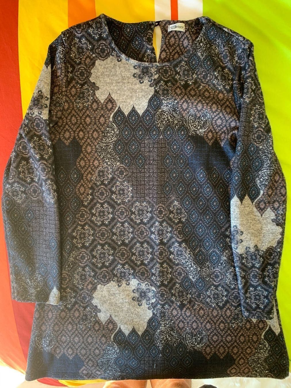 Top: Pull chArlys femme – Usato da Sion venduto da tchana77