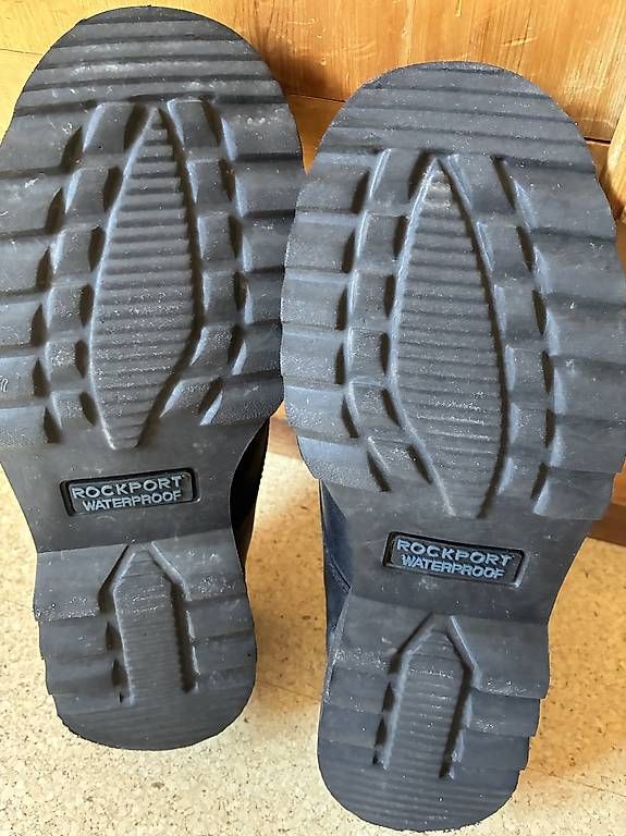 Herrenschuhe: Schuhe schwarz, 42 – Gebraucht aus Zuoz von Janth 2