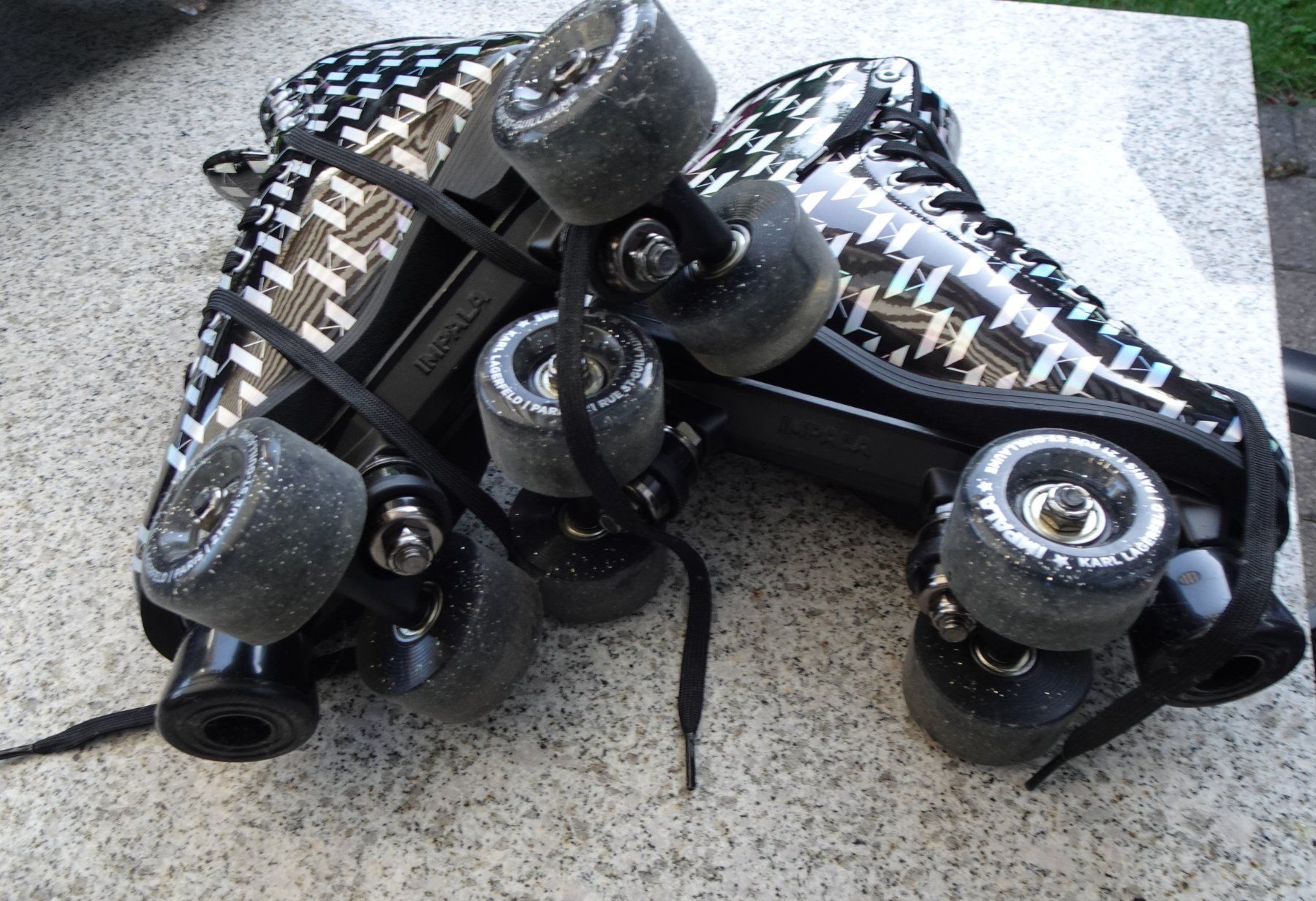 Patins à roul. & inline: Rollschuhe Impala Karl Lagerfeld schwarz Gr 39 Rollerskates – D'occasion à Winterthur par blumeblau77 4