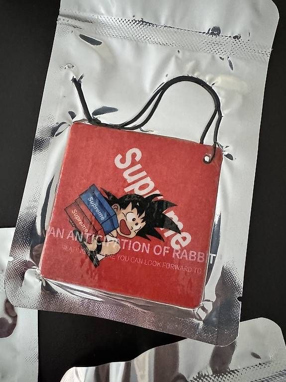 Profumi & Eau de Toilette: Supreme Profumatori per auto – Nuovo e nell'imballaggio originale da Losone venduto da Nuno__v 3