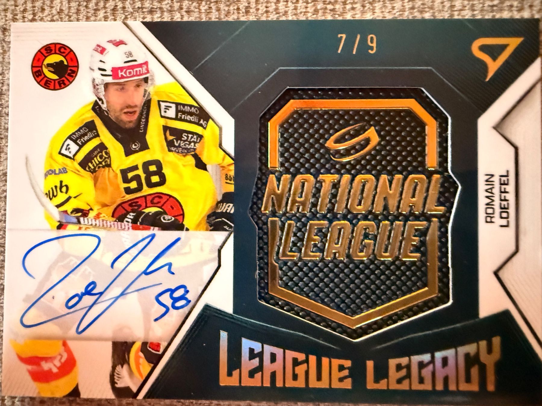 Sportzoo Carte collezionabili: Romain Loeffel - SC Bern - League Legacy Signed - 7/9 – Nuovo (secondo la descrizione) da Cheyres venduto da KeK04