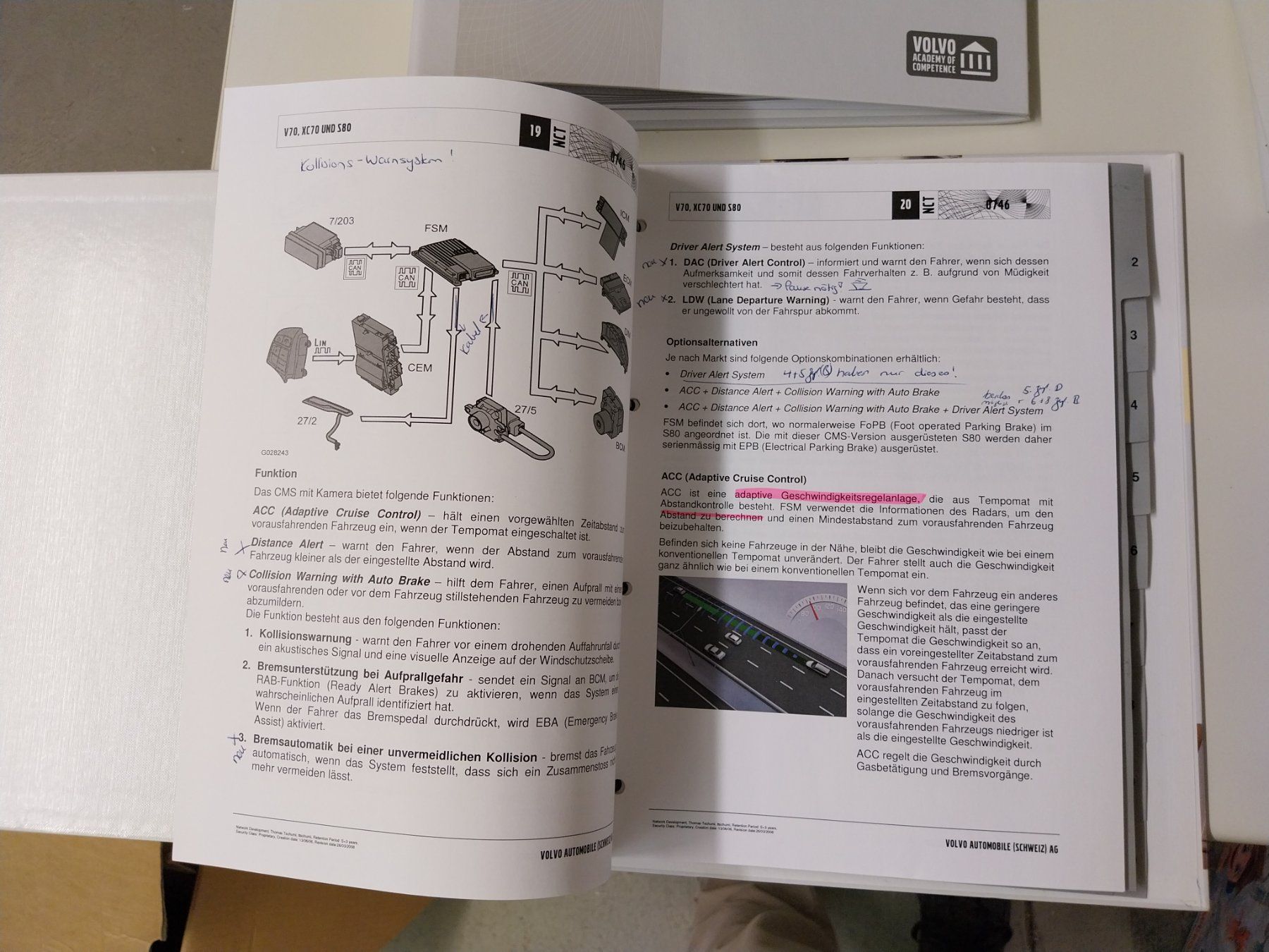 Volvo Documents: Volvo Trainingsordner – D'occasion à Weingarten-Kalth par Bettelbruenneli 2