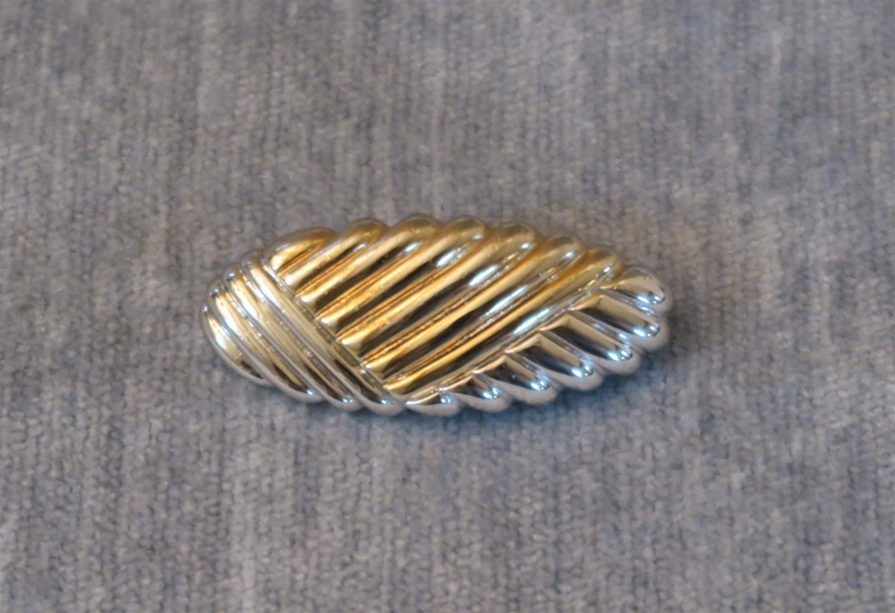 Spille & Fermagli: Brosche oval gestreift – Usato da Brittnau venduto da marlenestone