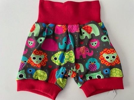 Kurze Pumphose Mitwachshose Tiere Gr. 62/68 NEU