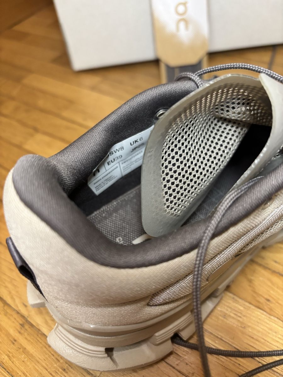 On Scarpe da donna: On Cloud X FKA Schuhe Gr. 39  Damen – Nuovo (secondo la descrizione) da St. Gallen venduto da heartbug 5