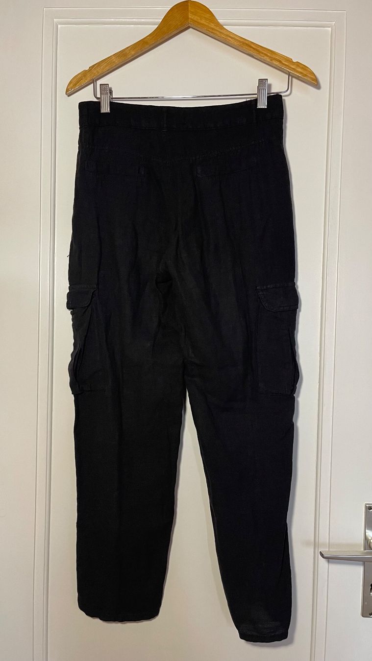 Zara Pantaloni: Pantalon noir en lin – Usato da Territet venduto da Estelle_elletsE 1