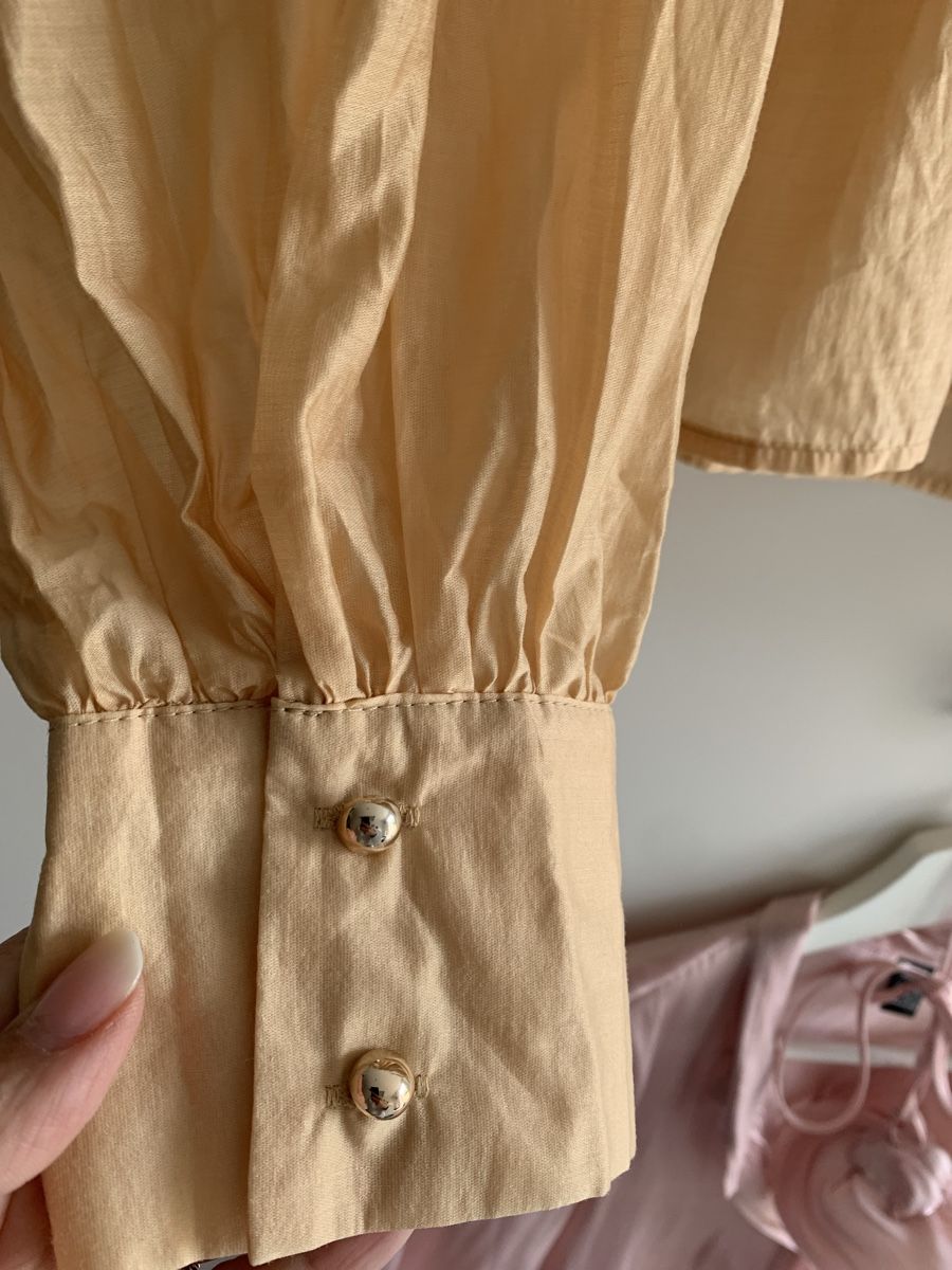Camicette: Sommerliche Carmenbluse Grösse M goldfarben – Nuovo (secondo la descrizione) da Bühler venduto da Princess2016 3