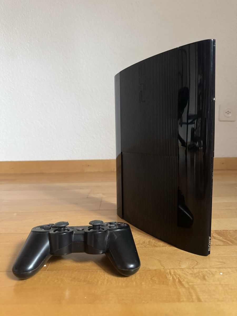 Sony Console: PlayStation 3 Super Slim – Usato da Zürich venduto da mat_rw96