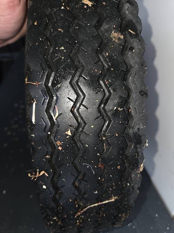 Pneumatici & Ruote complete: Anhänger Räder – Usato da Hittnau venduto da col_2fnj 1