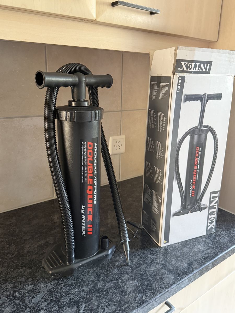 Intex Pompe & Parti di ricambio: Luftpumpe Intex Double Quick III   – Usato da Otelfingen venduto da Otto4 4