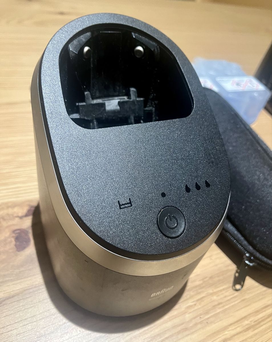 Braun Rasierapparate & Rasierklingen: Braun Serie 9 Pro+ – Gebraucht aus Effretikon von Unagi 2